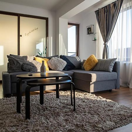 Apartament Tatu Bar&Grill أوتوبين المظهر الخارجي الصورة