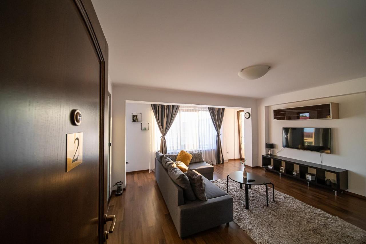 Apartament Tatu Bar&Grill أوتوبين المظهر الخارجي الصورة