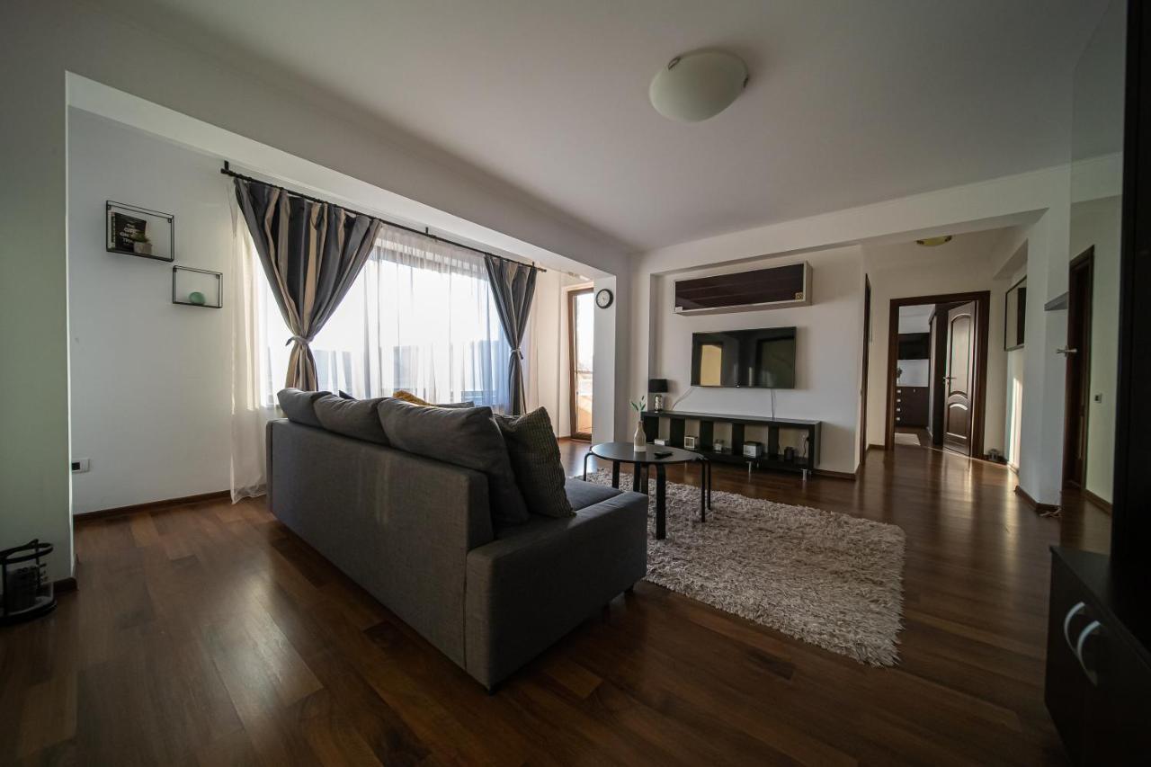 Apartament Tatu Bar&Grill أوتوبين المظهر الخارجي الصورة