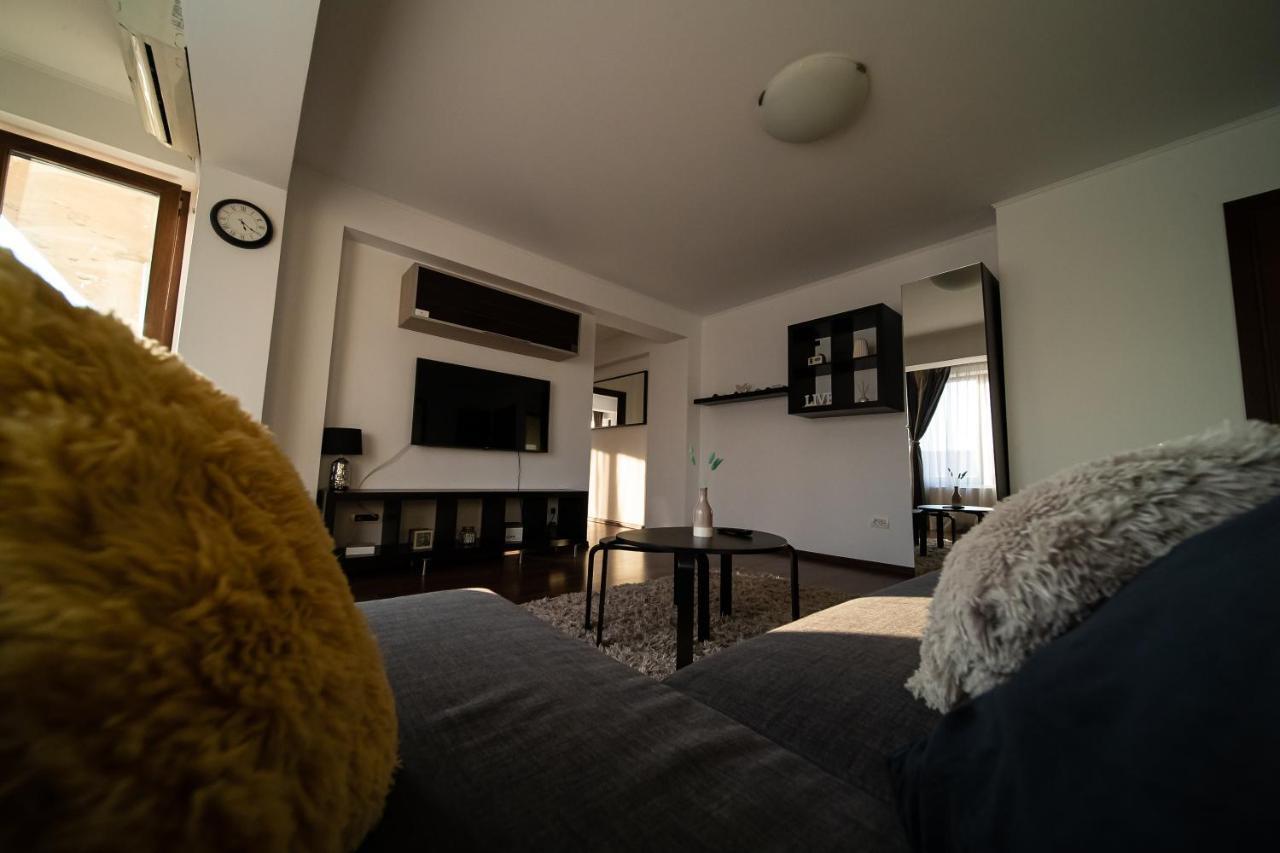 Apartament Tatu Bar&Grill أوتوبين المظهر الخارجي الصورة