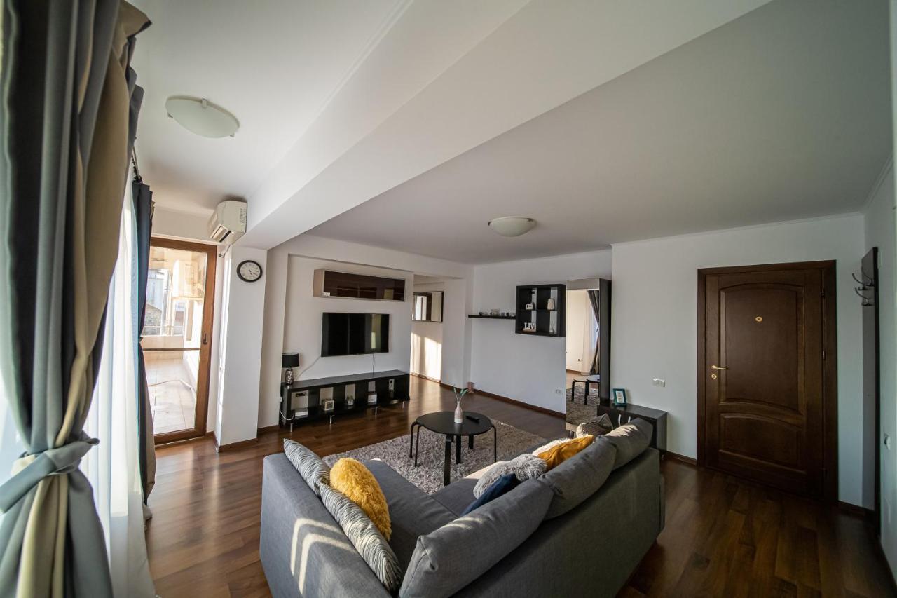 Apartament Tatu Bar&Grill أوتوبين المظهر الخارجي الصورة