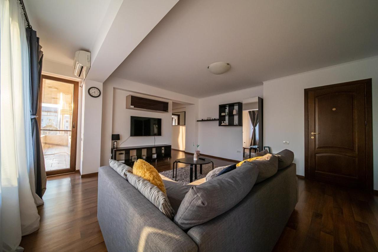 Apartament Tatu Bar&Grill أوتوبين المظهر الخارجي الصورة