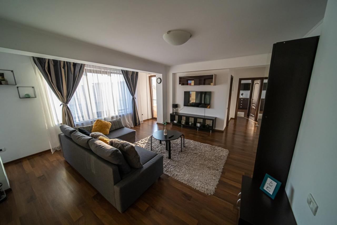 Apartament Tatu Bar&Grill أوتوبين المظهر الخارجي الصورة
