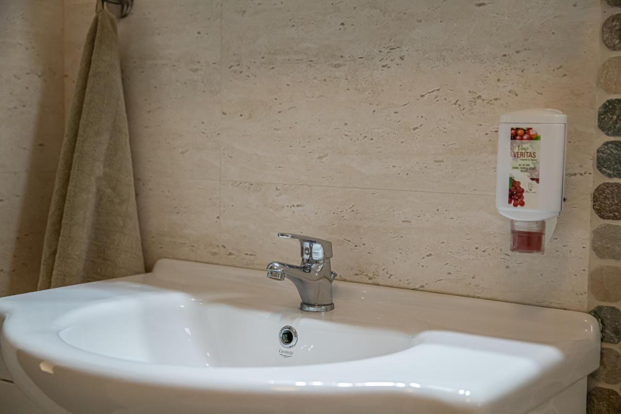 Apartament Tatu Bar&Grill أوتوبين المظهر الخارجي الصورة