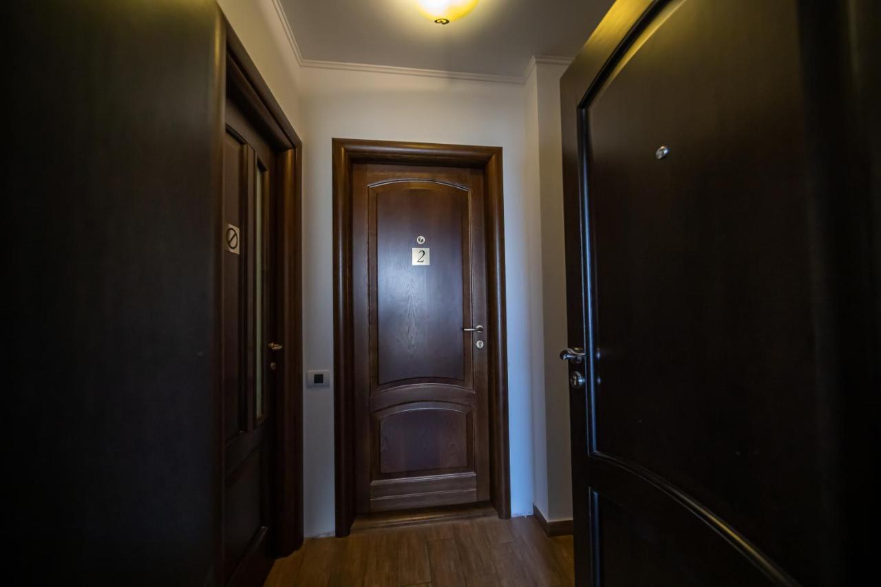 Apartament Tatu Bar&Grill أوتوبين المظهر الخارجي الصورة