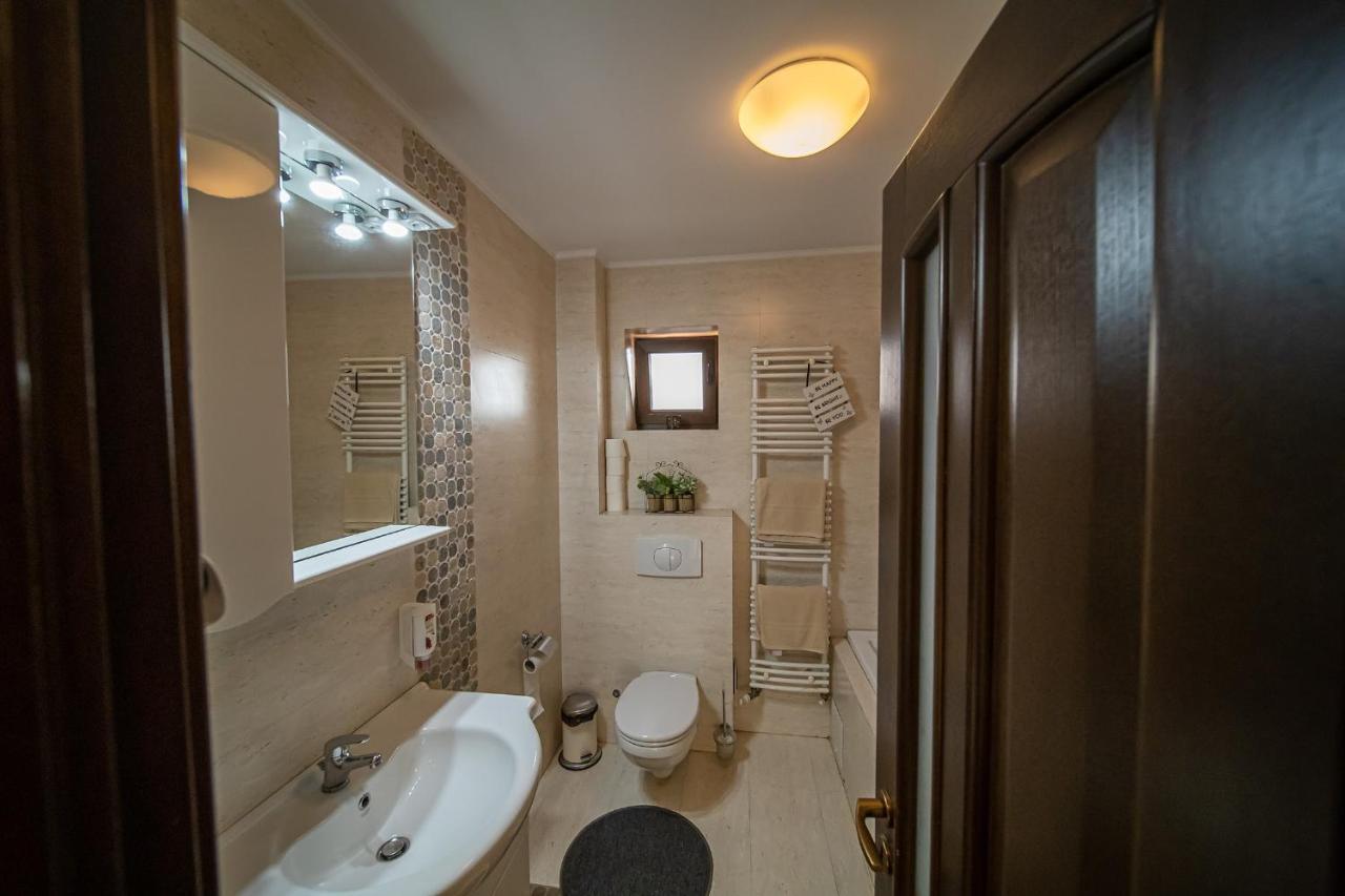 Apartament Tatu Bar&Grill أوتوبين المظهر الخارجي الصورة